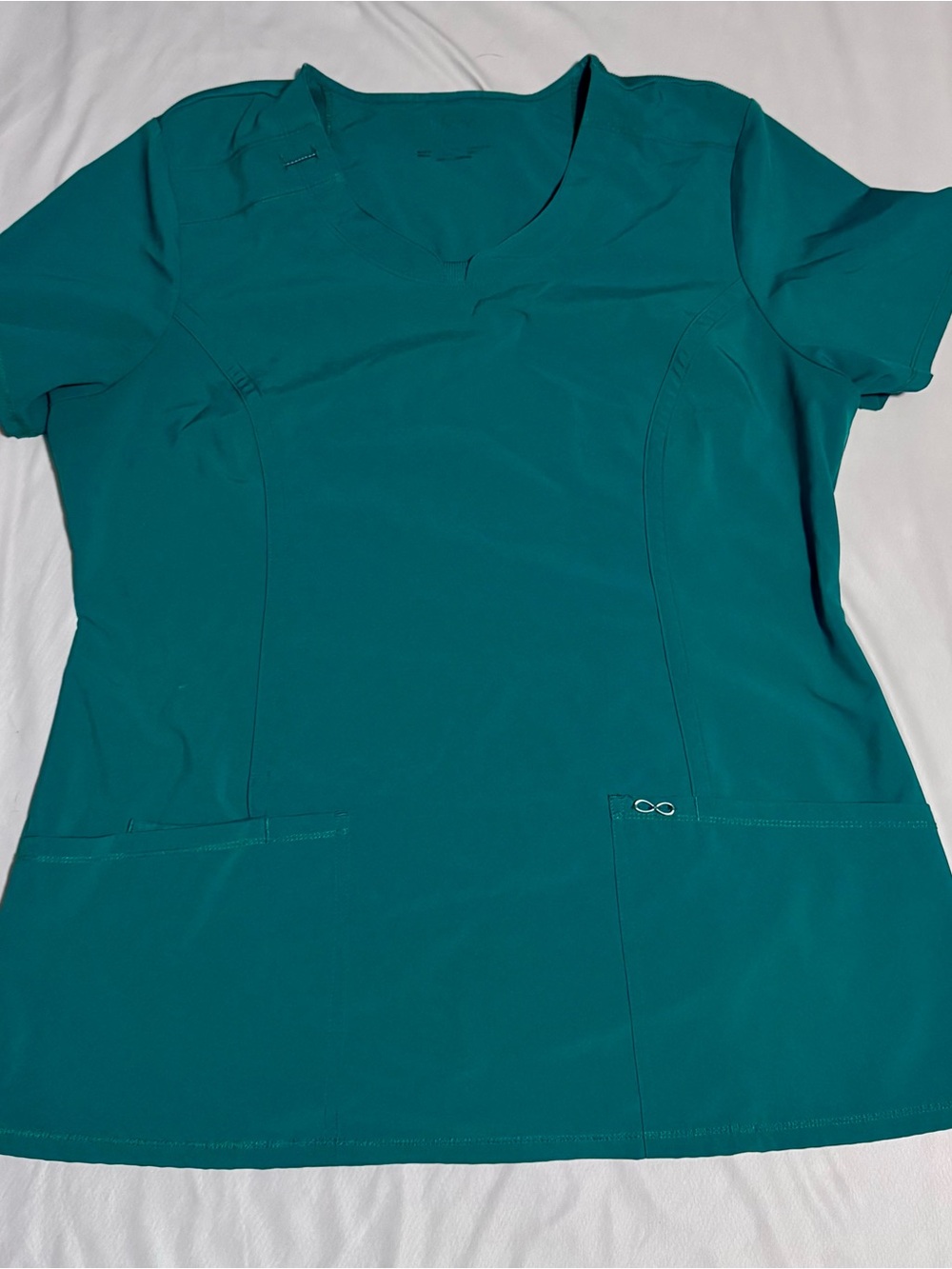 Cherokee Hunter V-Neck Short Sleeve Scrub Top